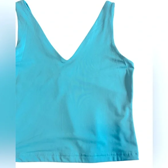 Blue Cropped Top 💙 - Picture 2 of 2